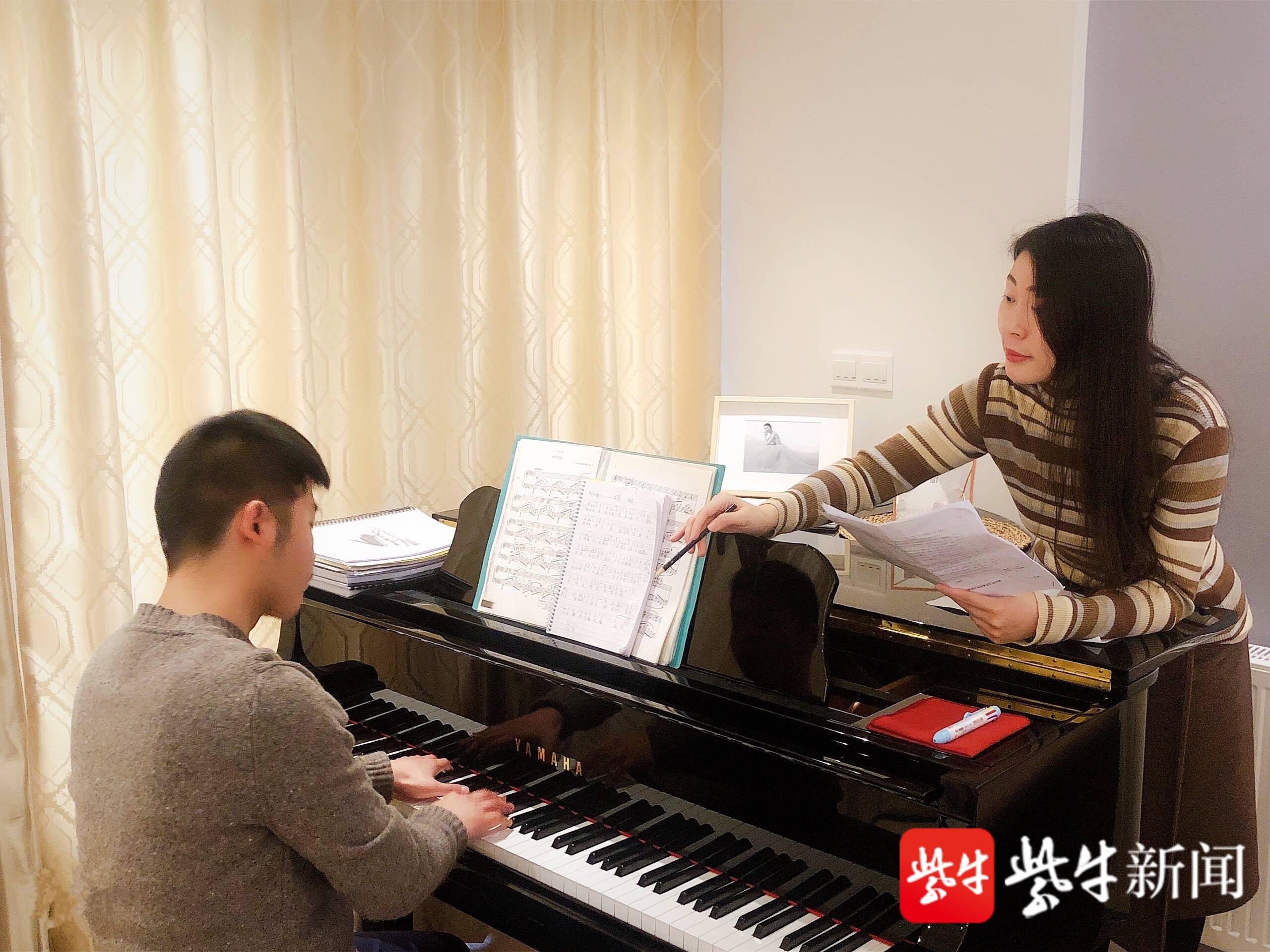 防控工作的关键时期,记者了解到,江苏第二师范学院音乐学院教师陈霄