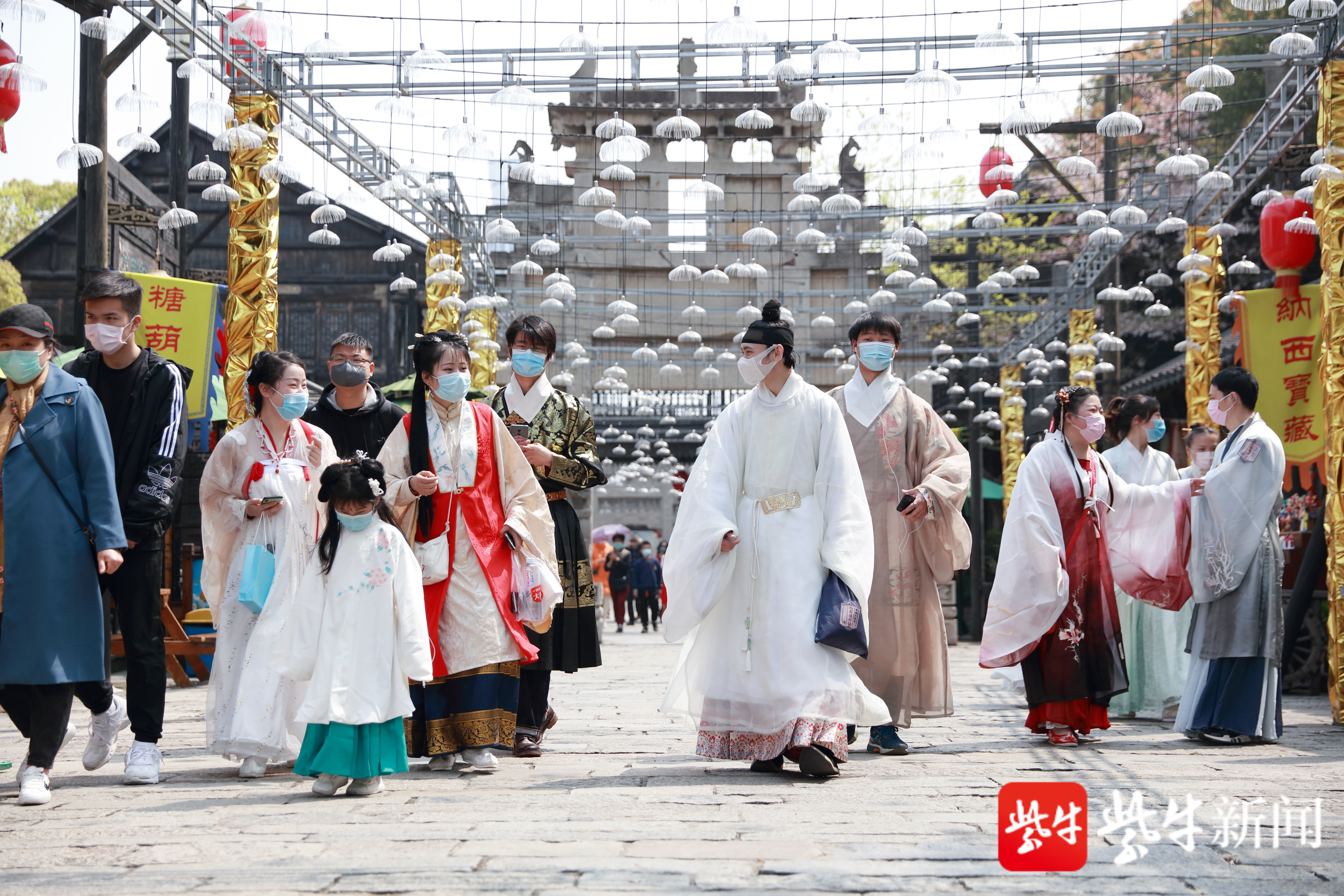 穿汉服,参加古代运动会,常州淹城春秋乐园引领五一出游新潮流