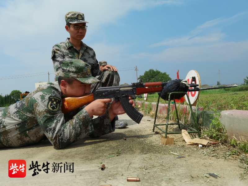 射阳:举行民兵实弹射击训练