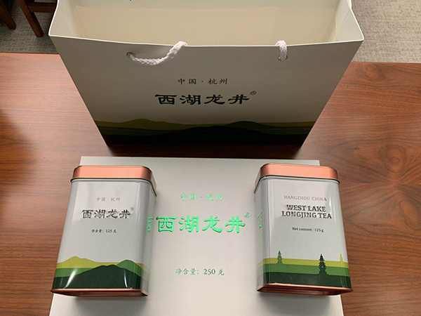 西湖龙井茶统一包装发布:明年春茶期使用,设计凸显