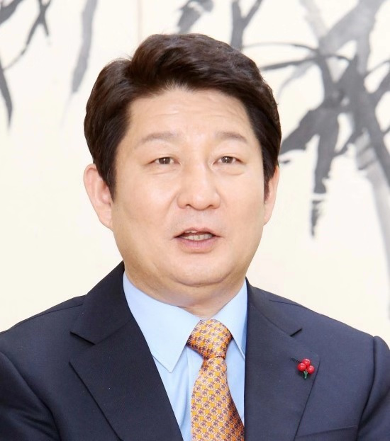 韩国大邱广域市市长权泳臻