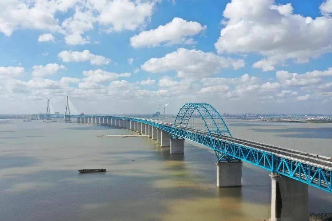 沪苏通大桥建成通车,南通融入苏南再添新通道