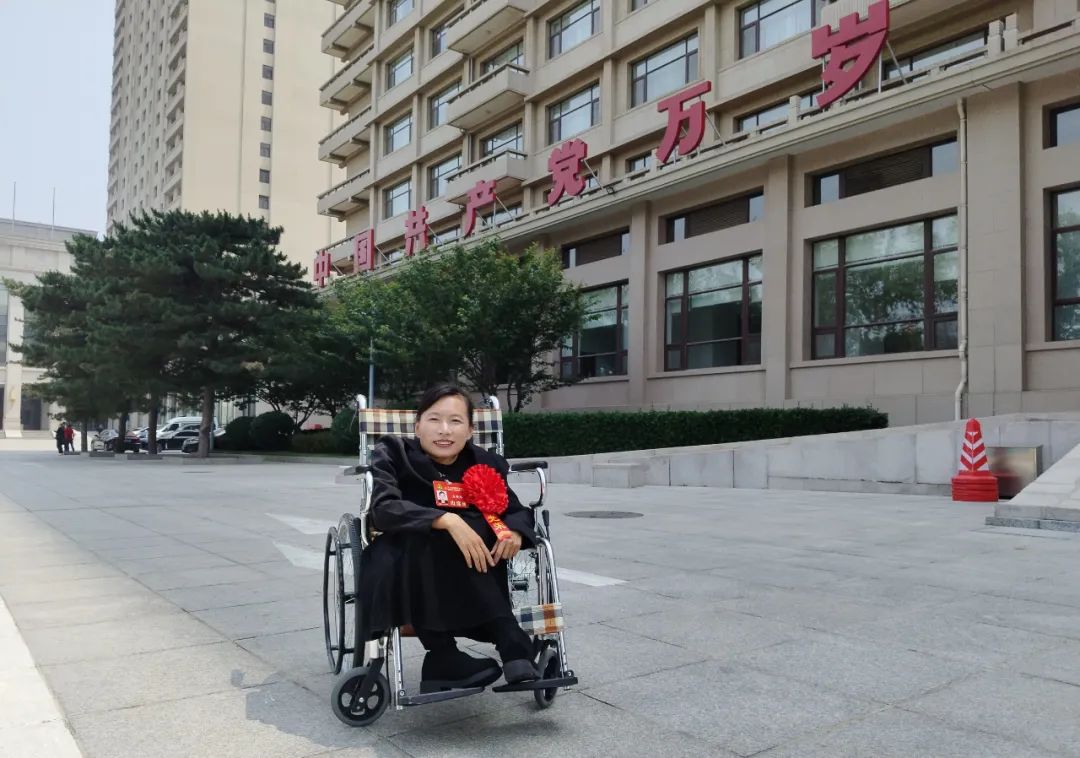 
                        4:3图片