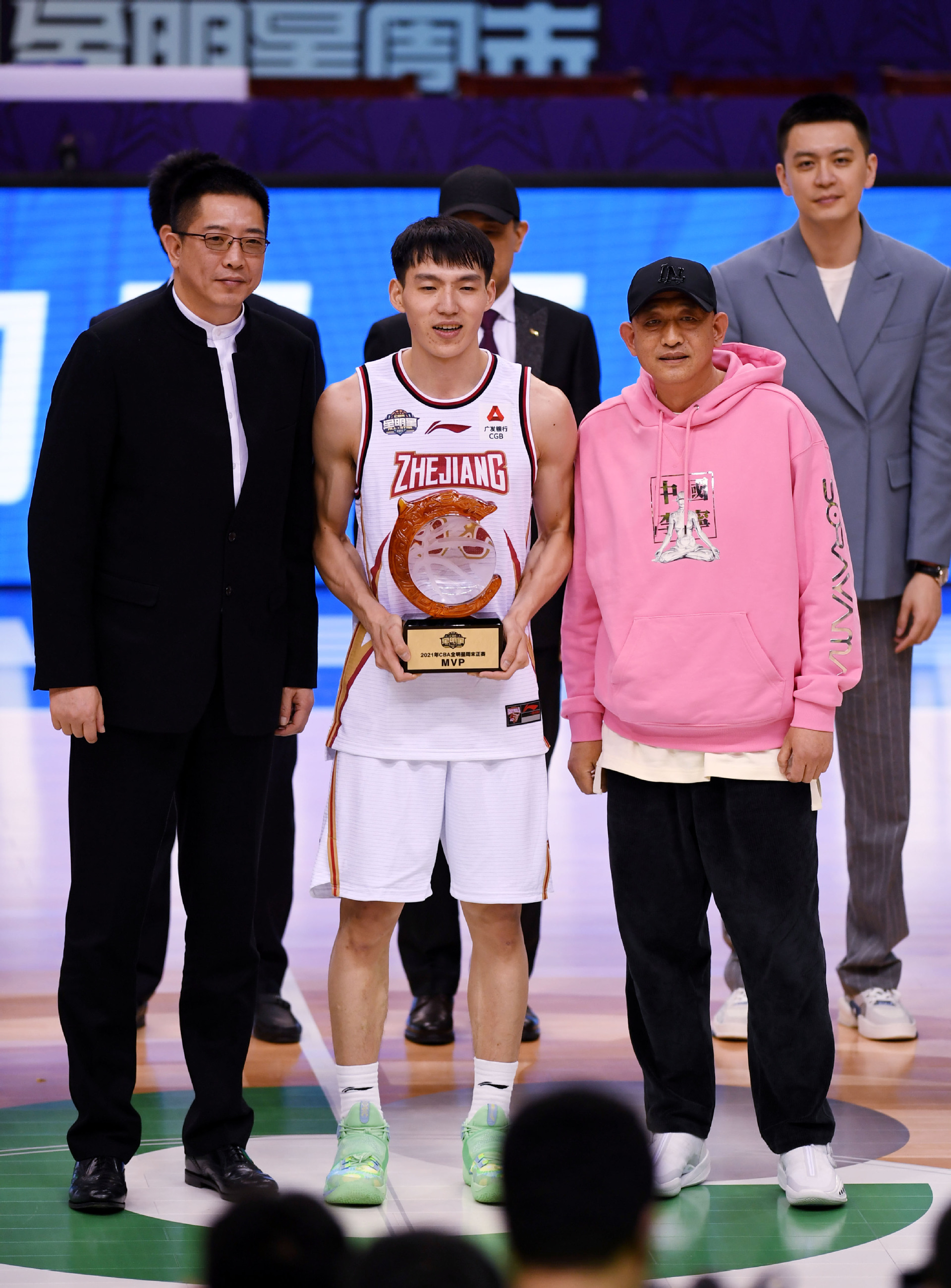 篮球运动员吴前家世图片