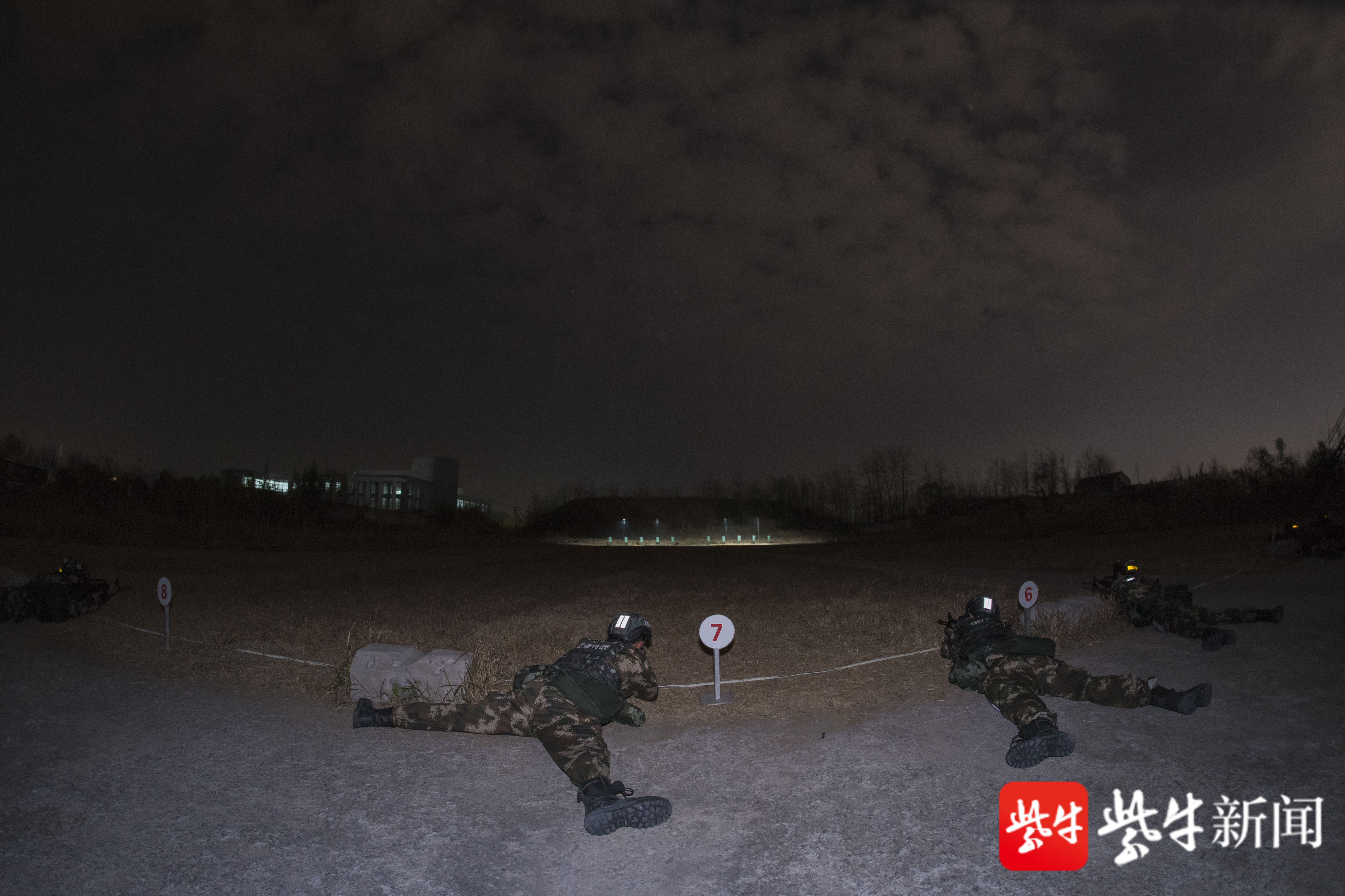 夜间射击训练自制器材图片