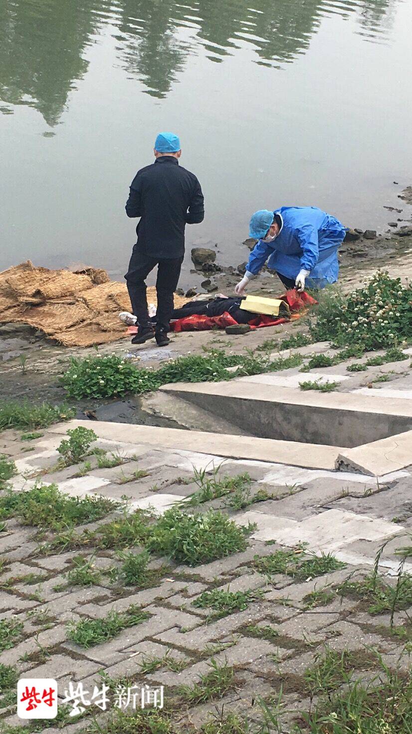 记者从接警的镇江京口分