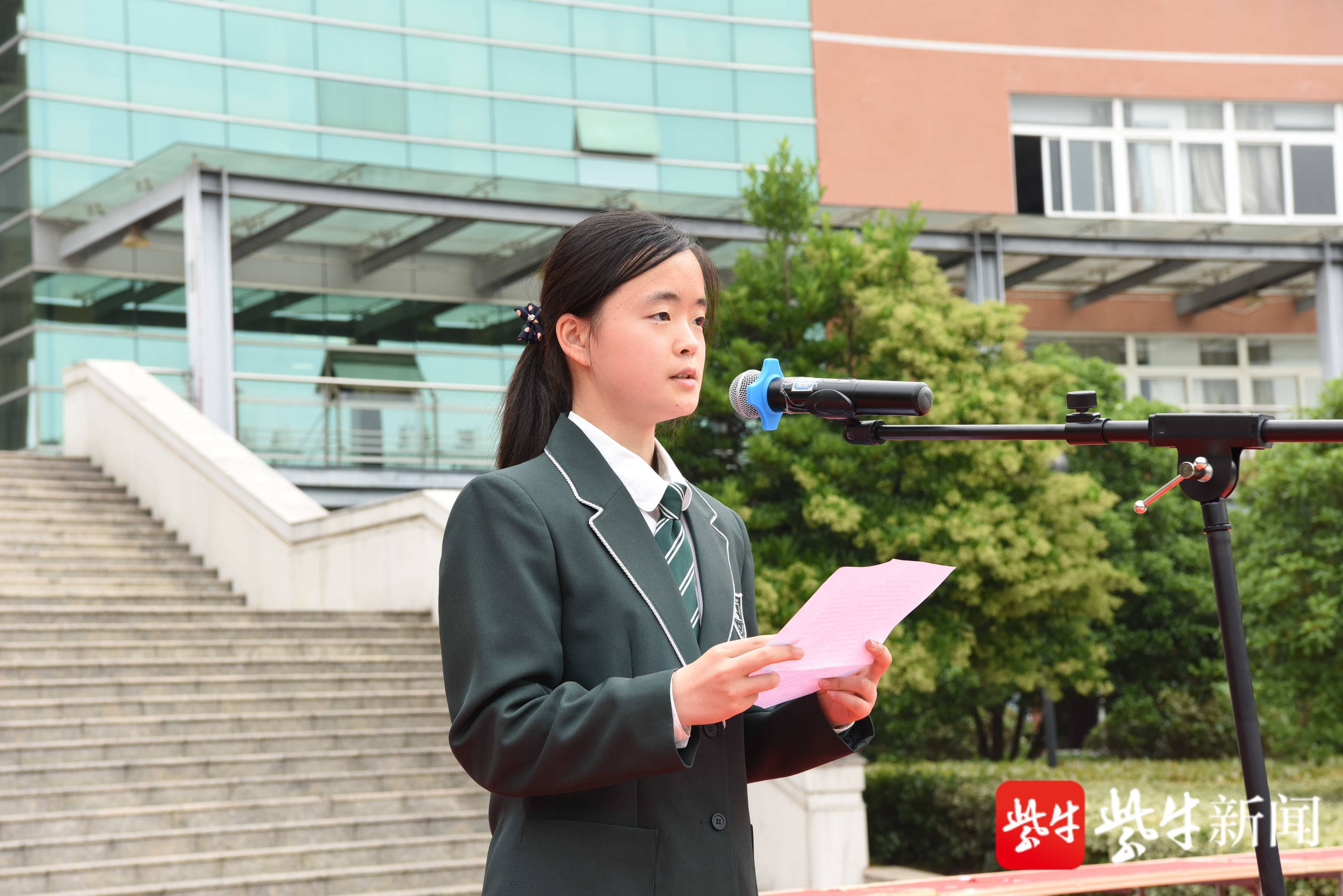 423,门门都出色!6年"驻扎"南师附中江宁分校的文科小美女是"小说迷"