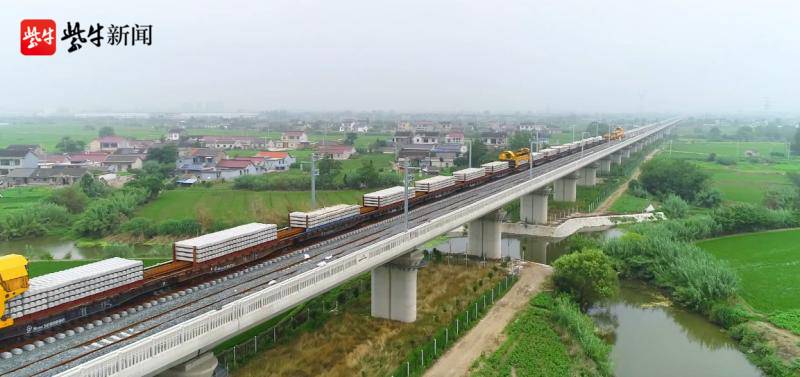 连镇高铁淮镇段启动热滑试验