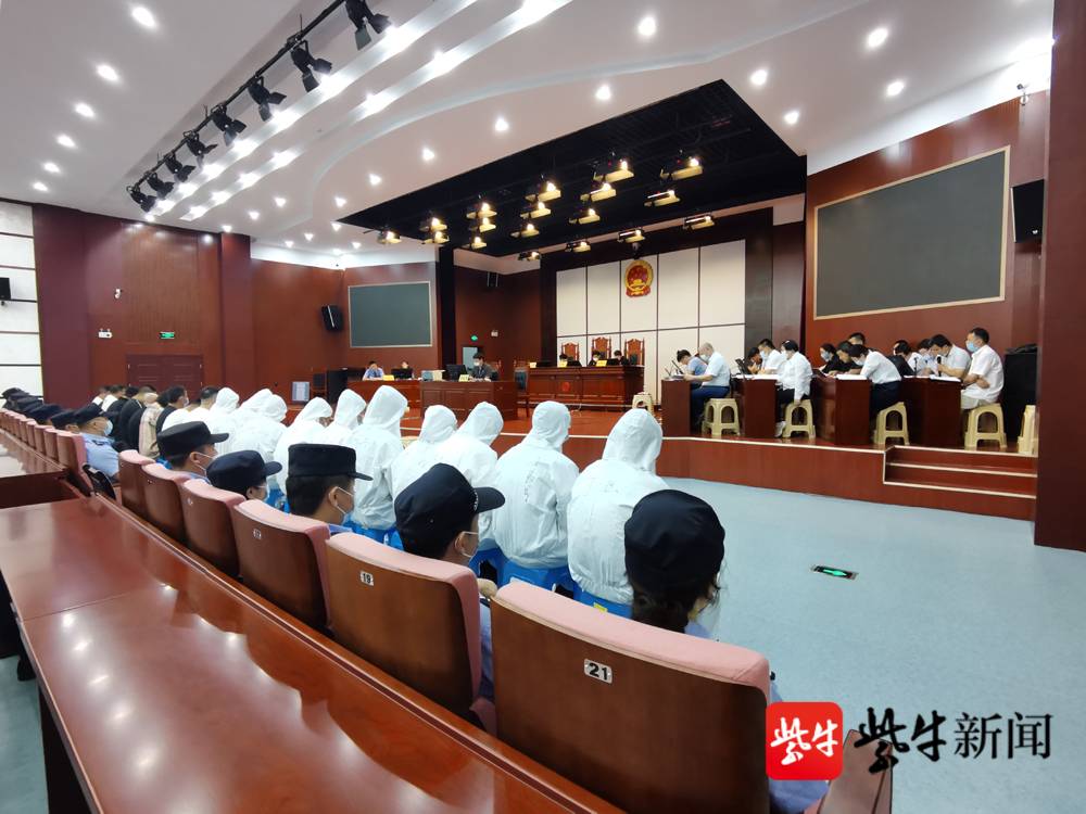 28日,淮安市淮安区法院审判庭,随着主审法官一声"该案将择日宣判,现在