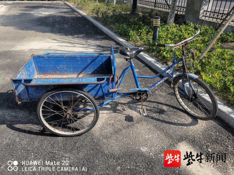 老奶奶的三轮车