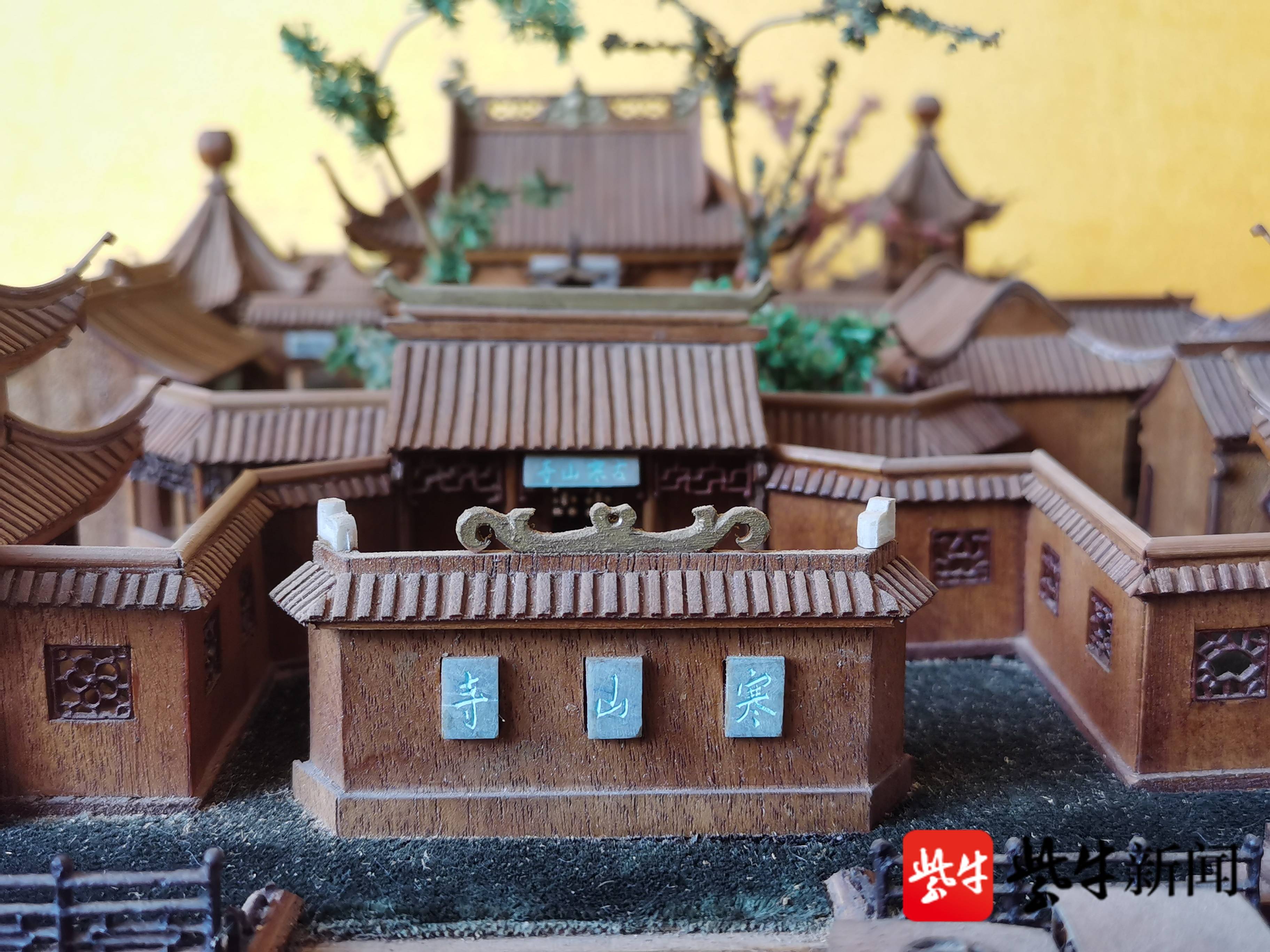 精雕细琢,苏州七旬老人全手工打造微缩古建筑模型