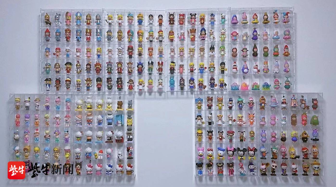 朱媛媛已经搜集了一面墙的盲盒