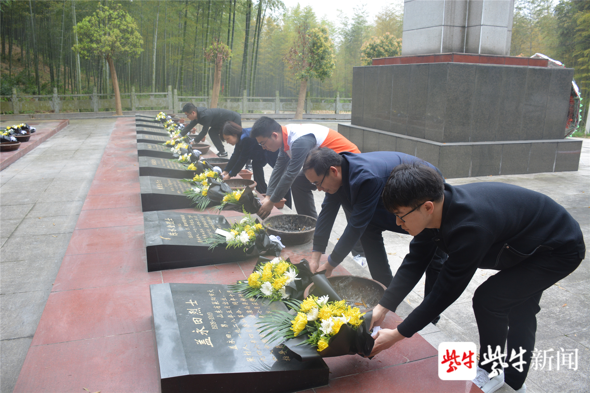 緬懷先烈學黨史——常州市部分退役軍人服務站開展清明祭英烈活動