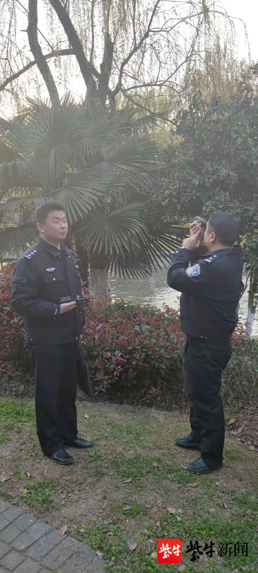 南京江宁一河边发现一枚手榴弹,南京排爆特警检查发现系用过的教练弹