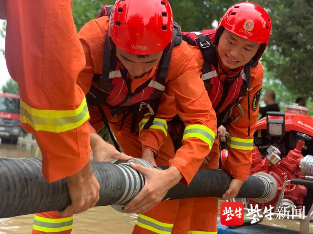 視頻|馳援河南!南京80名消防員在鄭州奮戰的18.5小時