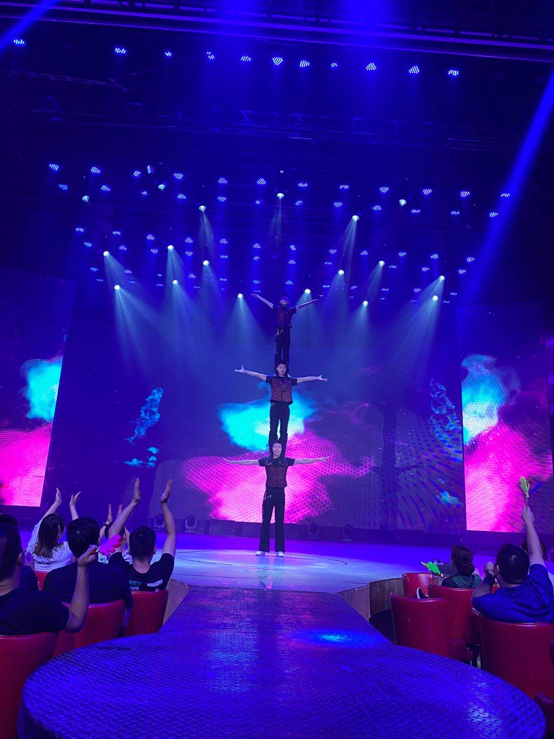 开学在即!今晚带熊孩子嗨玩"光阳"!