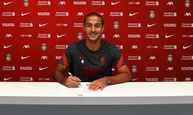 拜仁中场蒂亚戈加盟利物浦