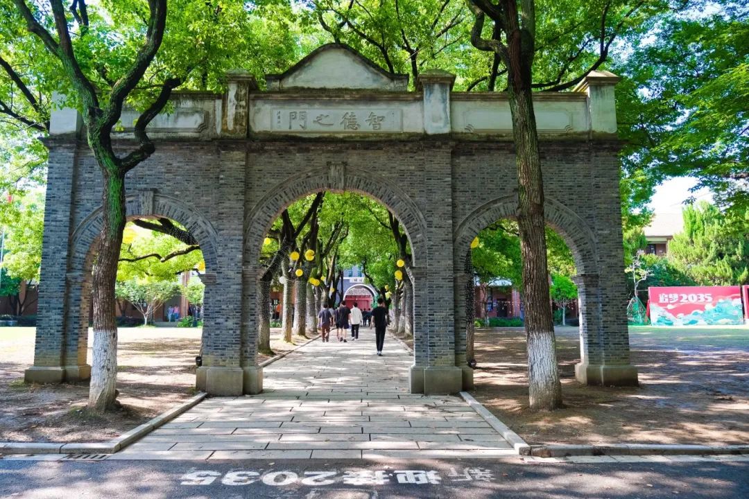 
                        4:3图片