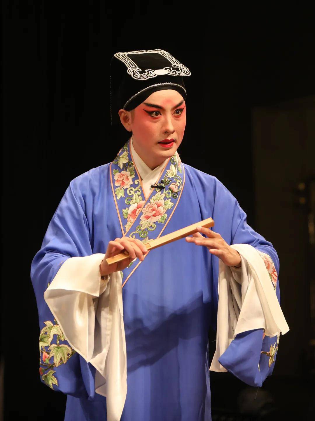 江苏省昆剧院副院长施夏明