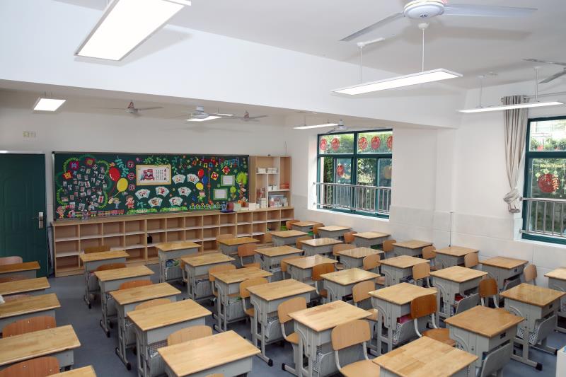 点赞部分样板间完成验收明年全市所有中小学教室照明将提档升级