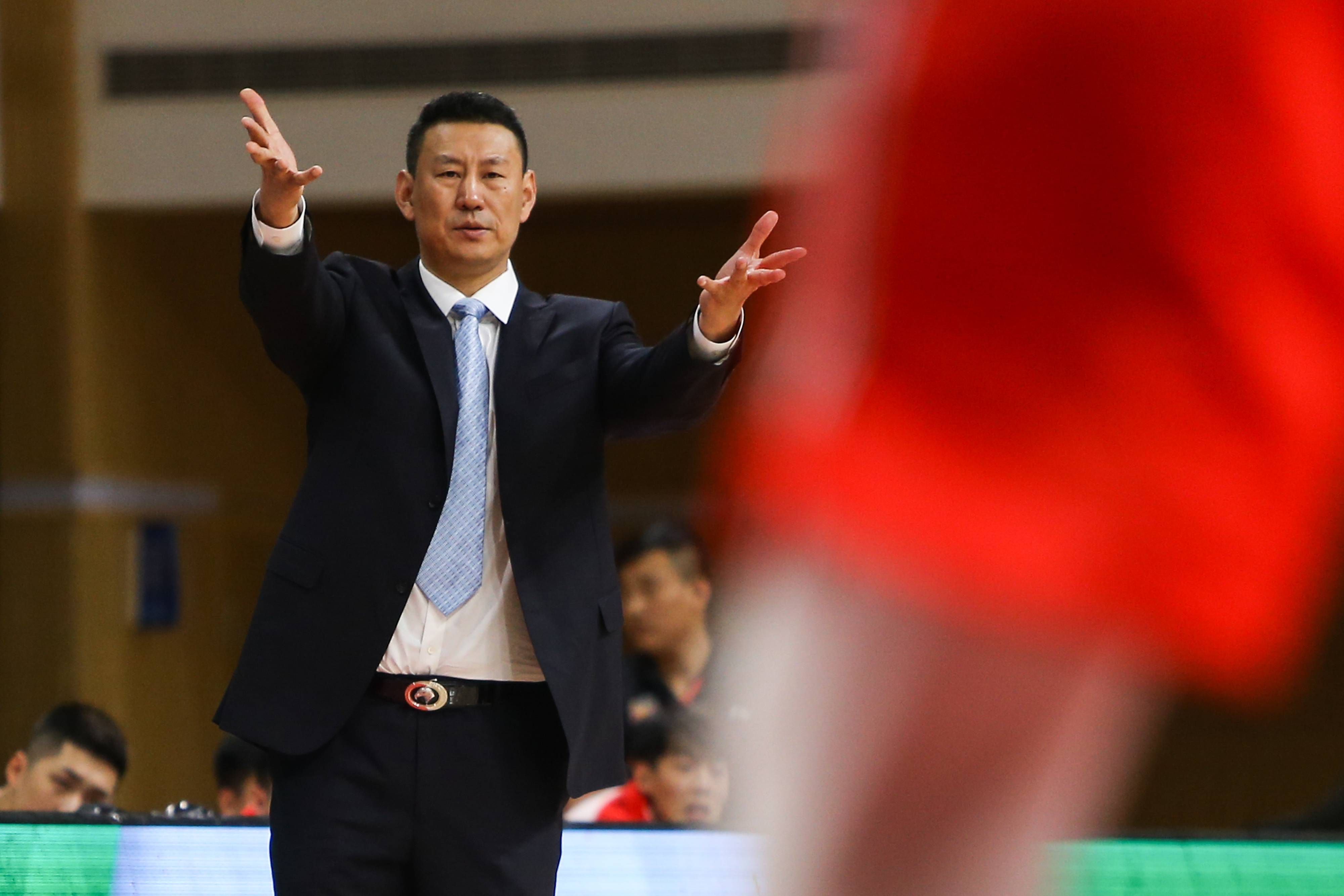 肯帝亚主帅李楠