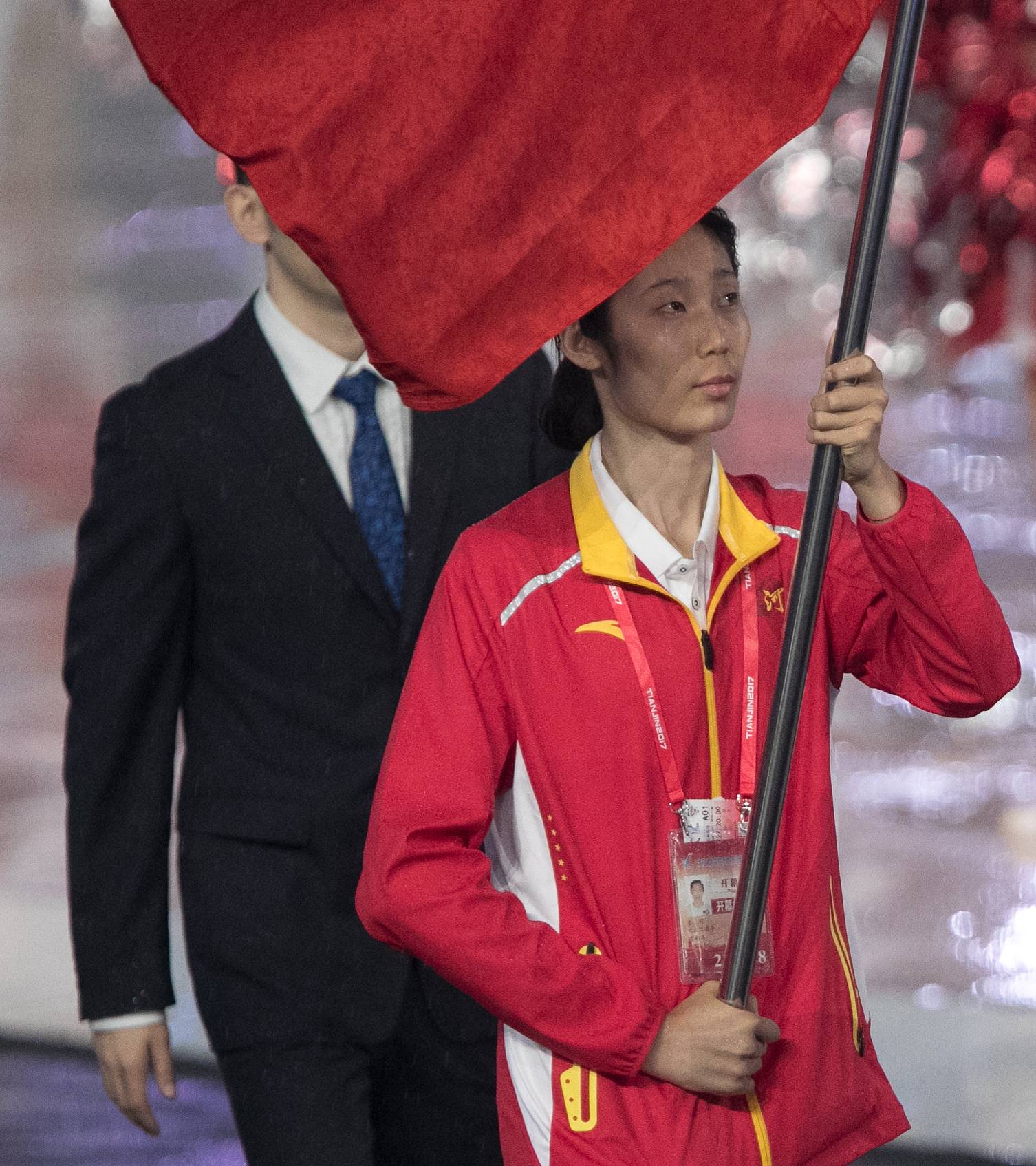 江苏运动员赵帅担任东奥开幕式中国体育代表团旗手