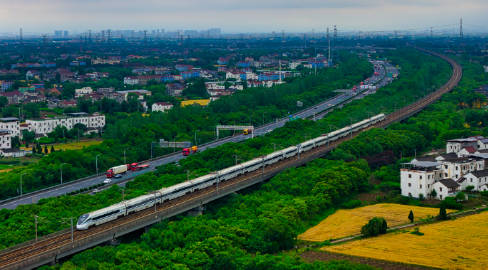 
                        4:3图片