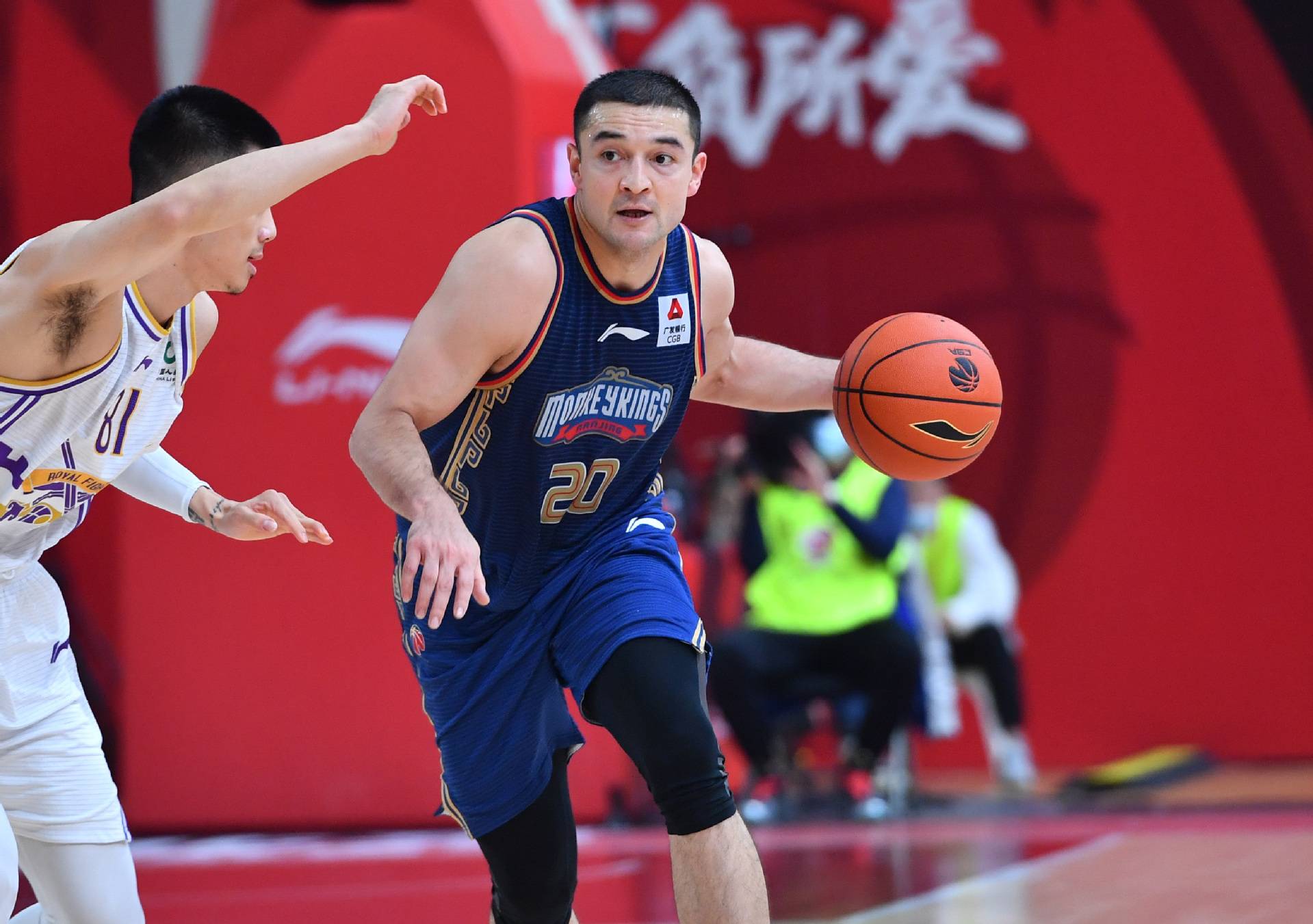 西热力江23分 同曦大胜送北控5连败