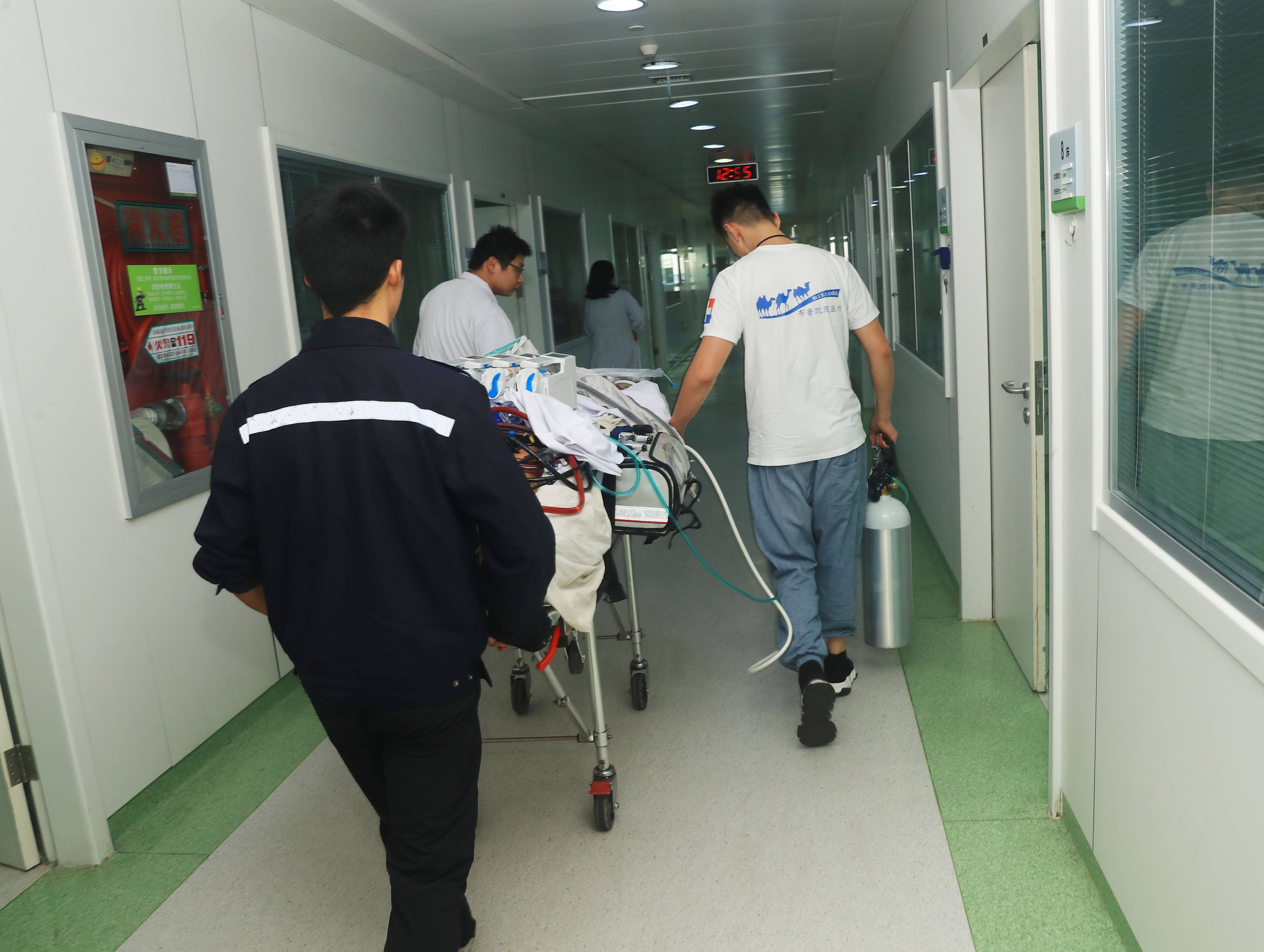 深度昏迷,带着人工心肺,国内首例ecmo患者跨国转运成功完成!