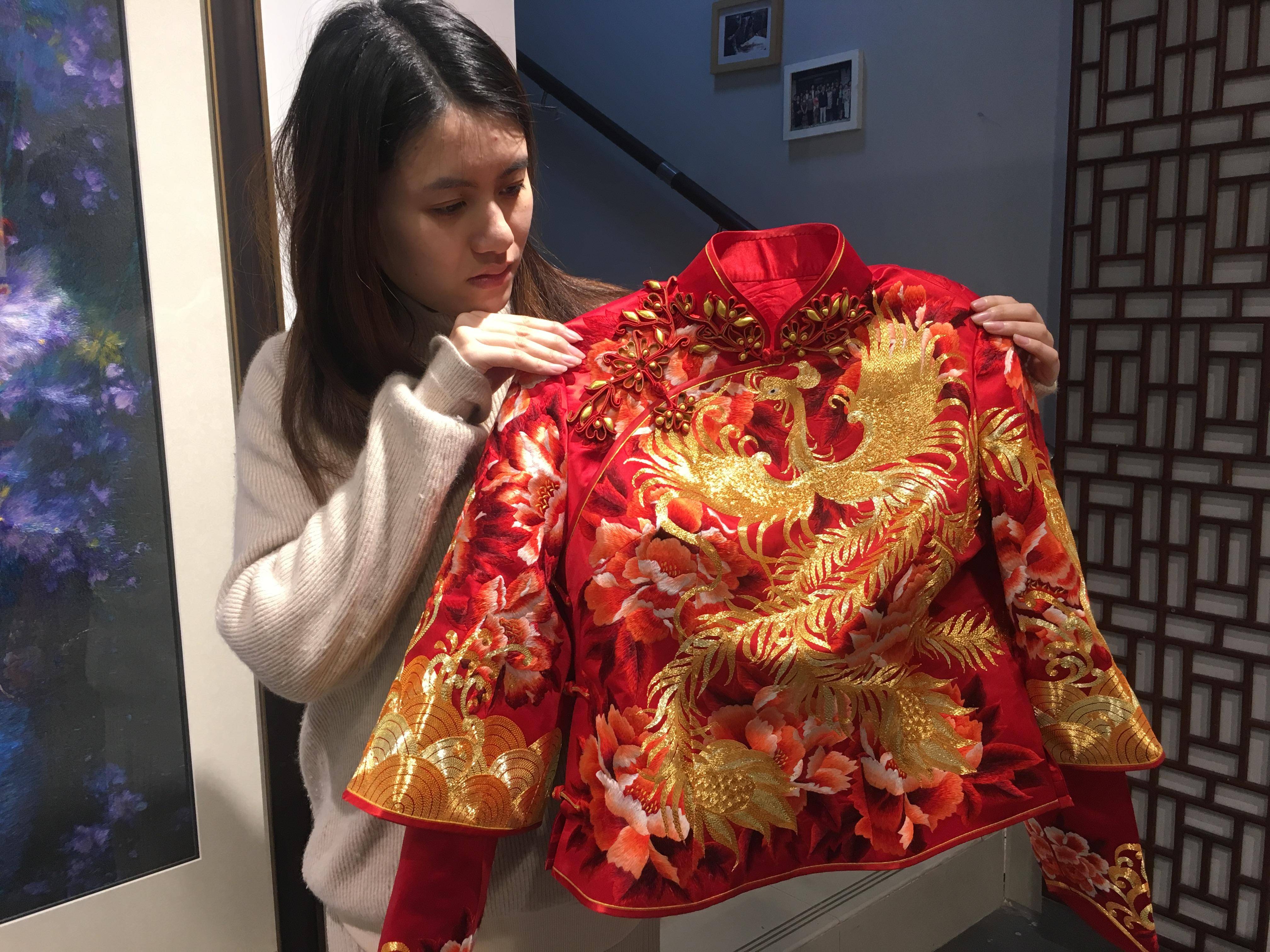 紫牛头条一针一线都是珍宝苏绣大师妈妈赶工两月为女儿绣最美嫁衣