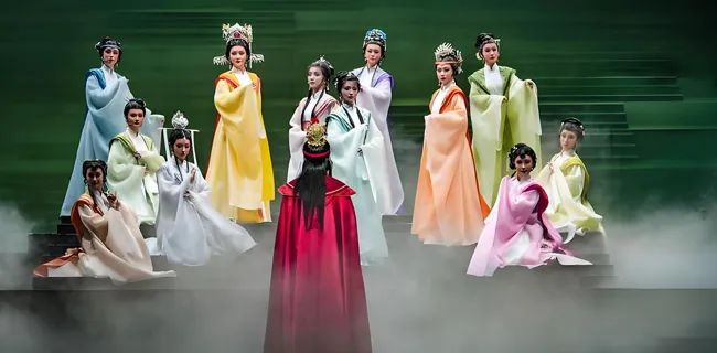 
                        4:3图片