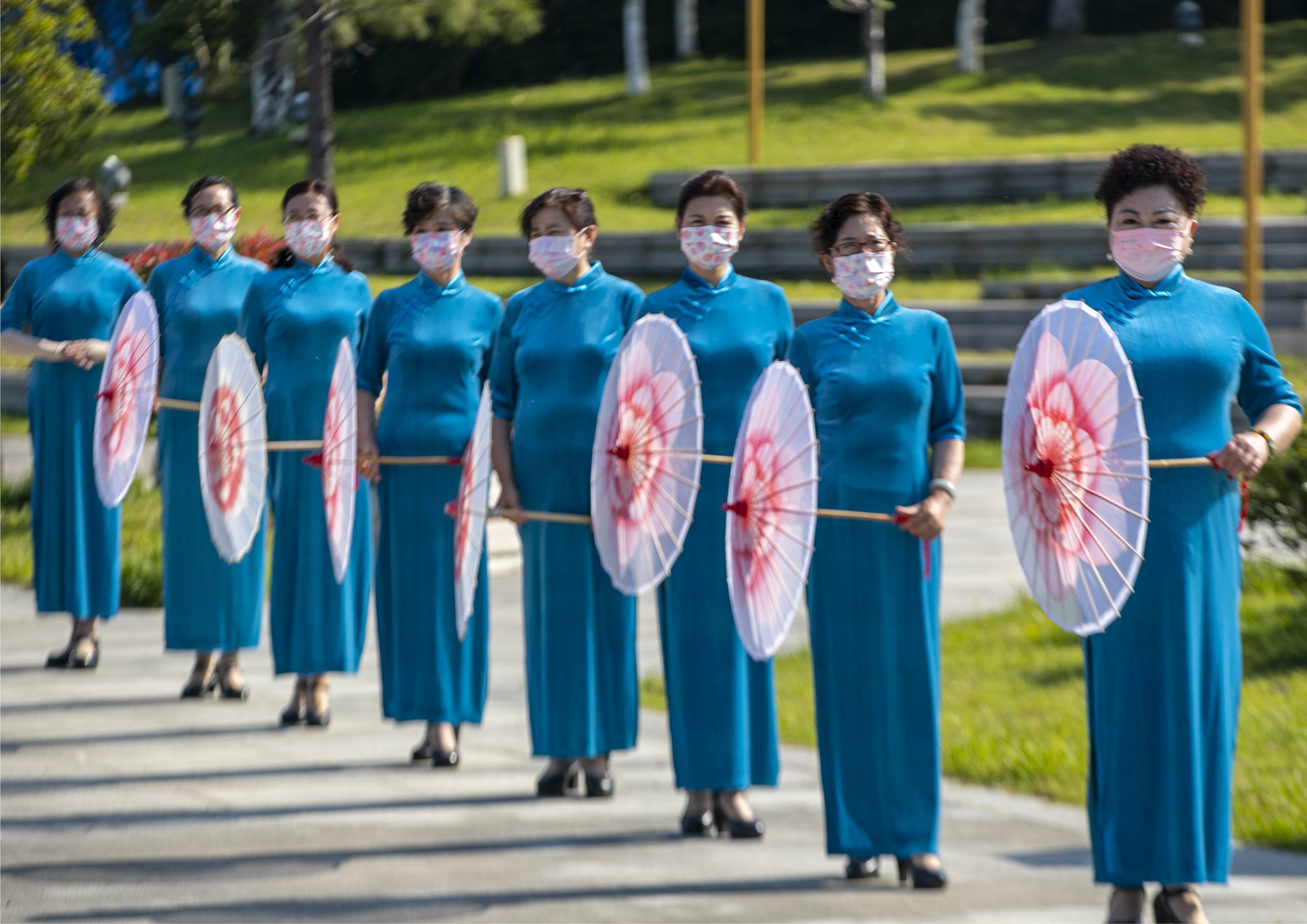 组图江苏泰州母亲节旗袍秀风采
