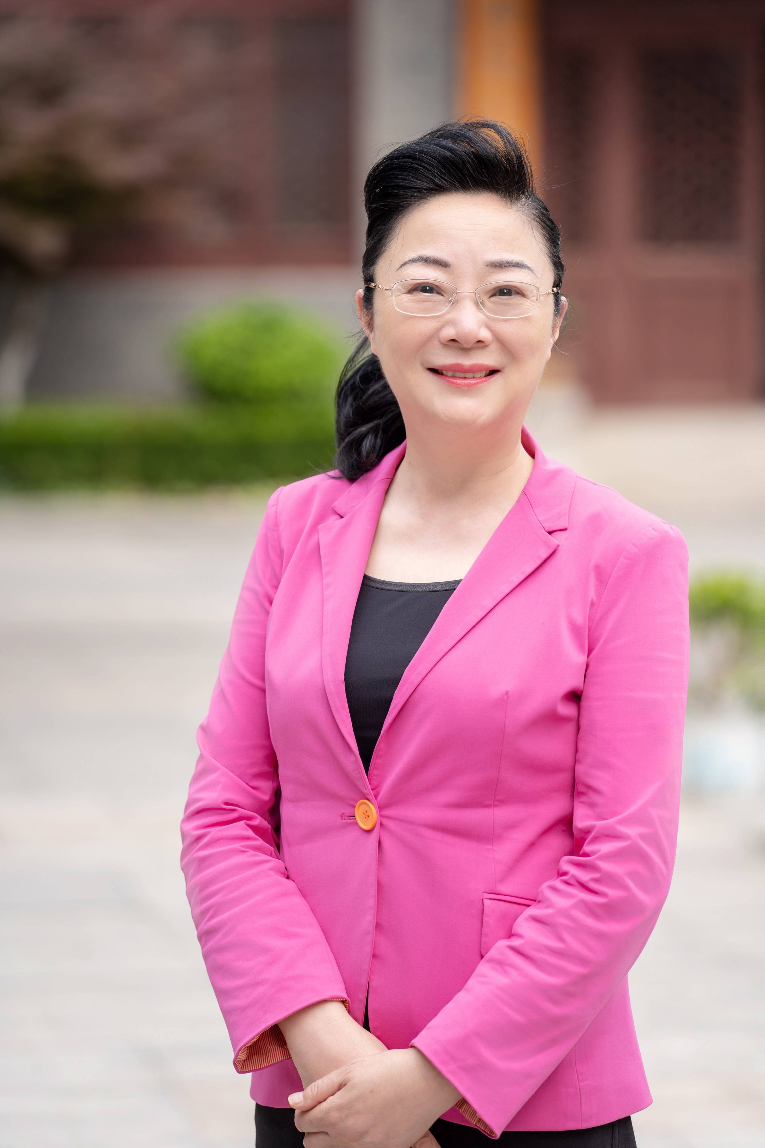 5年发表59篇论文,快来围观特级教师黄侃的"教育故事会"