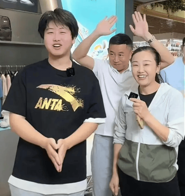 
                        4:3图片