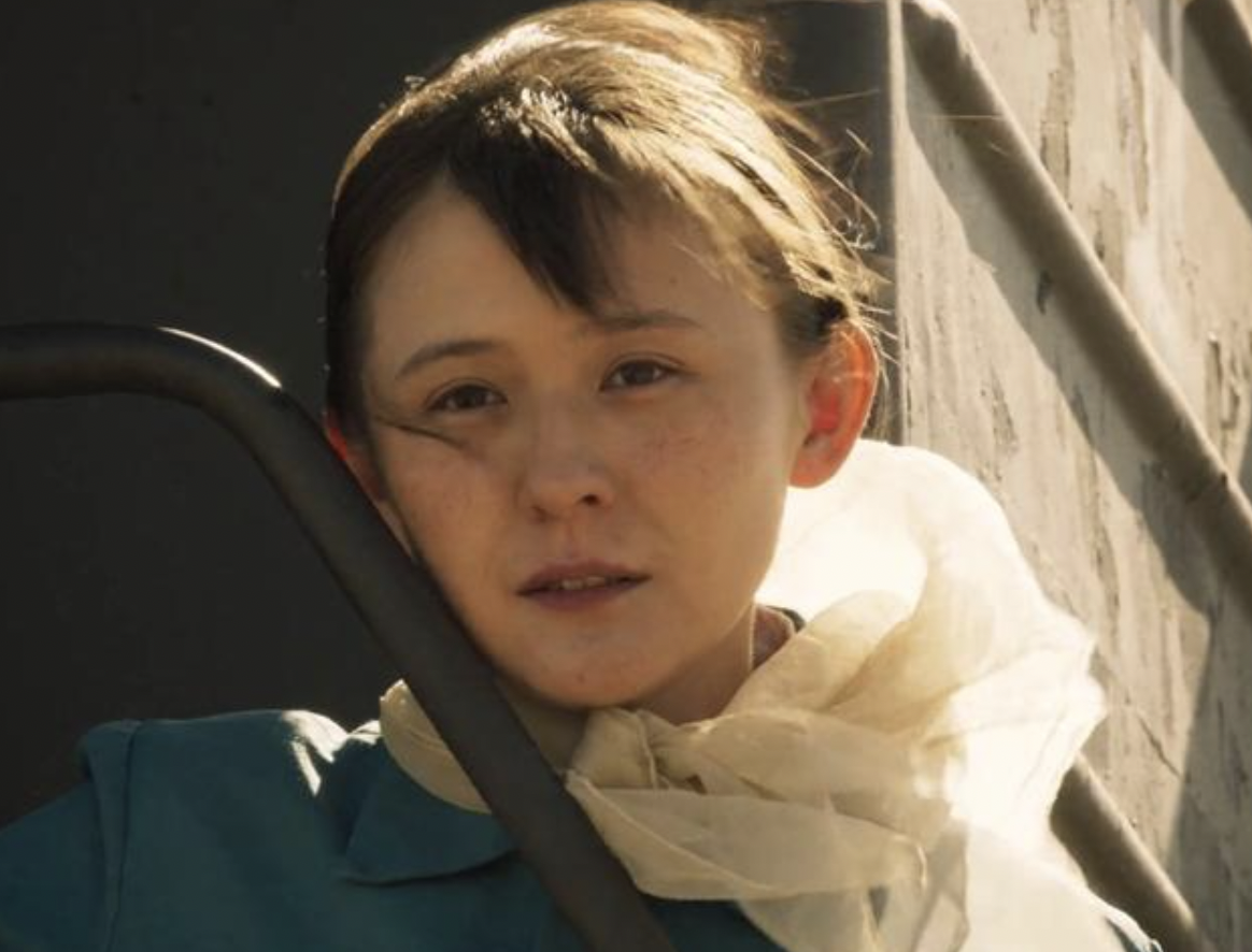 mm三人行 | 《山海情》看得观众"一嘴沙子一脸尘土",这部扶贫剧为啥"