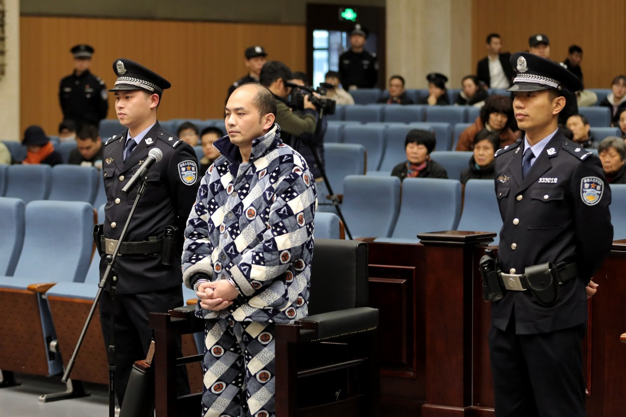 3月1日,法院以故意杀人罪判处被告人戴晓满死刑,剥夺政治权利终身.