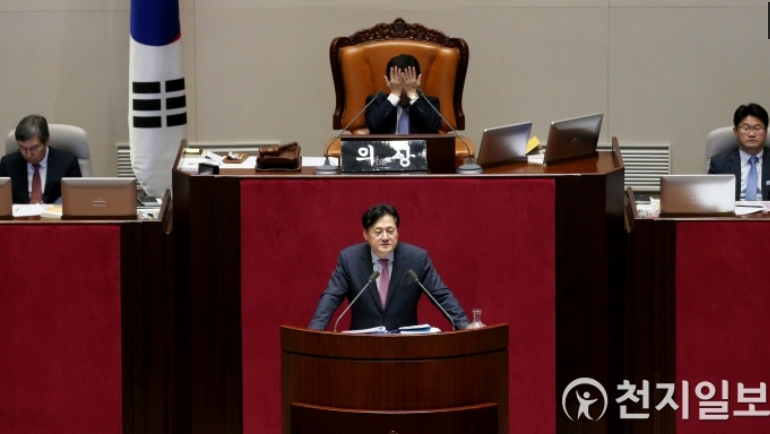 韩国国会议员图片