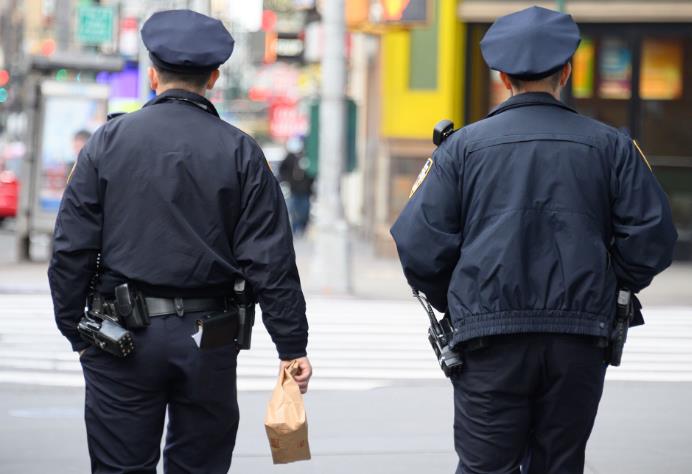 纽约警察局1193名雇员确诊 逾5600名警察向警局请病假