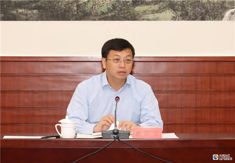 江苏盐城市长曹路宝召开"现场办公会",为企业排忧解难