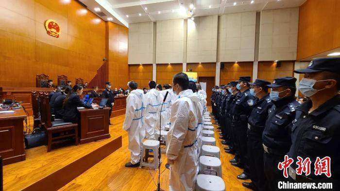 图为庭审现场. 赵宏飞 摄