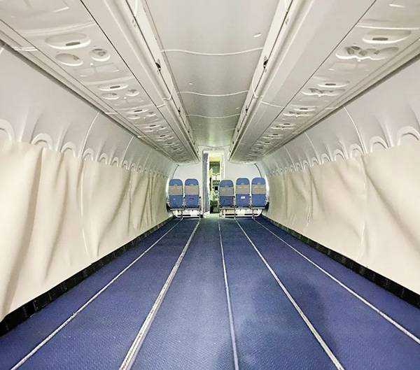 arj21飞机实现首次"客改货"执飞