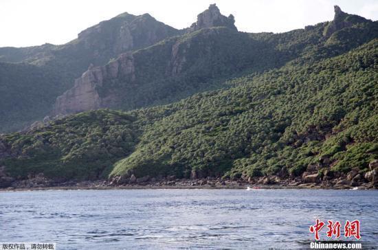 中國海警編隊8月17日在中國釣魚島領海內巡航