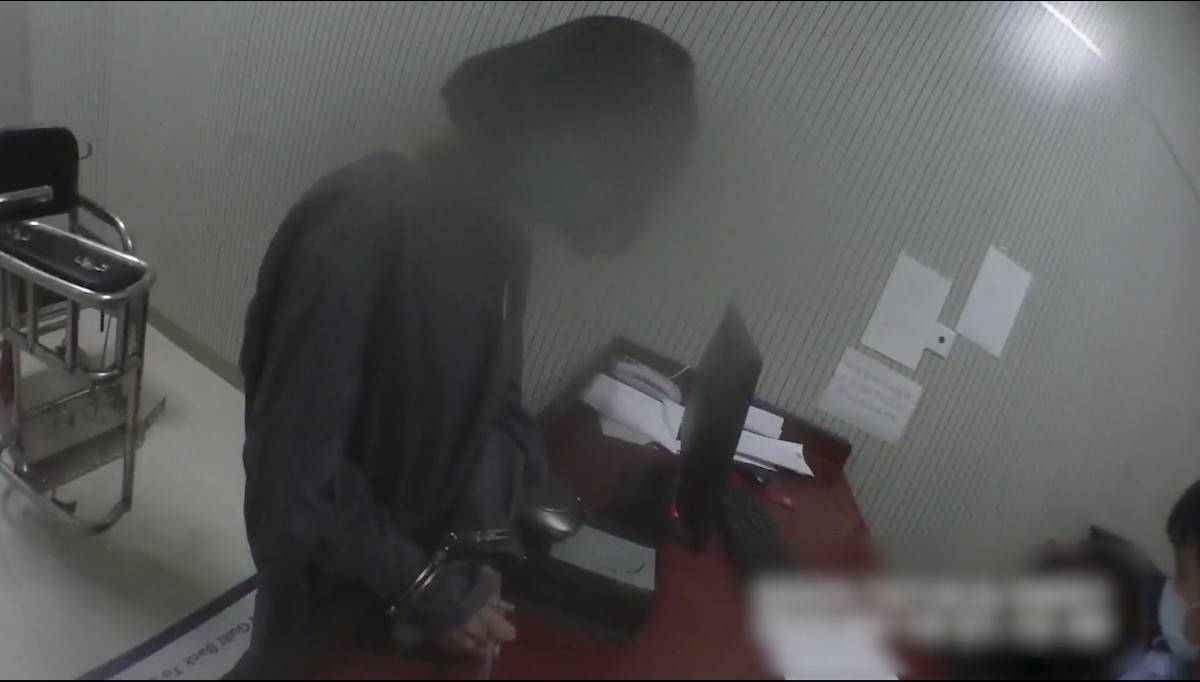 法制|抡起椅子砸玻璃，大兴一女子大闹派出所被刑拘
