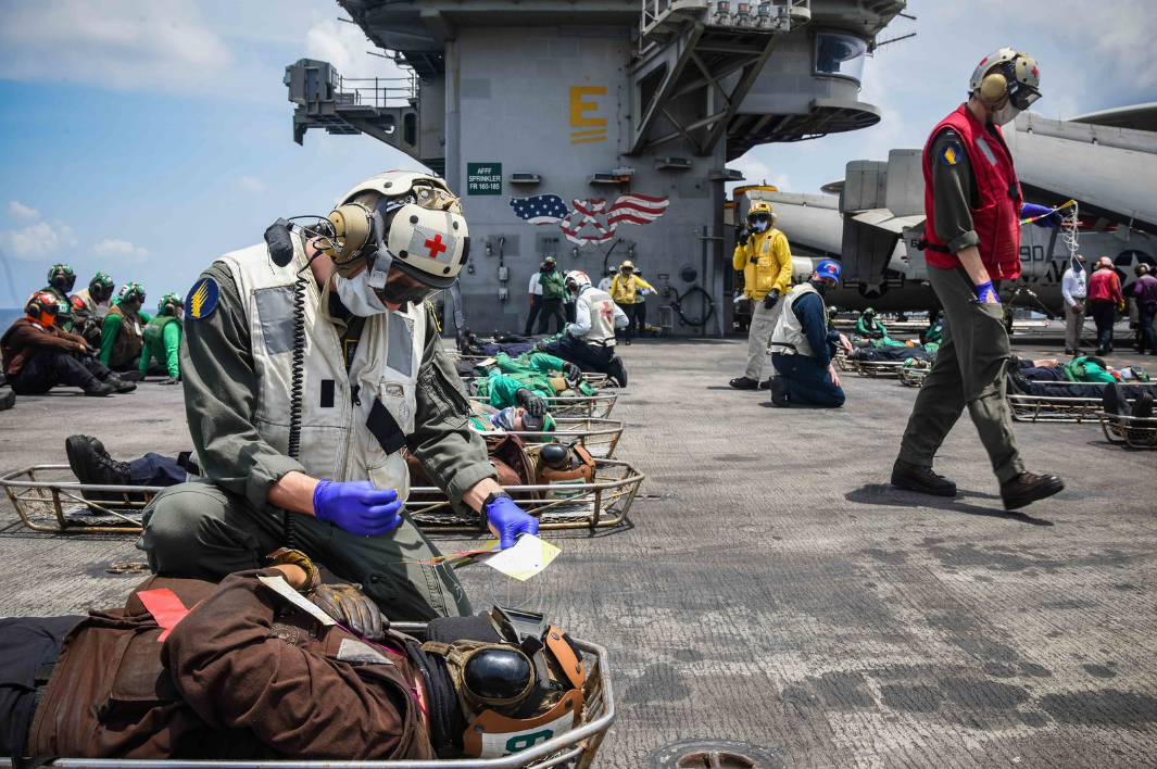 美国军舰近日在南海活动频频.