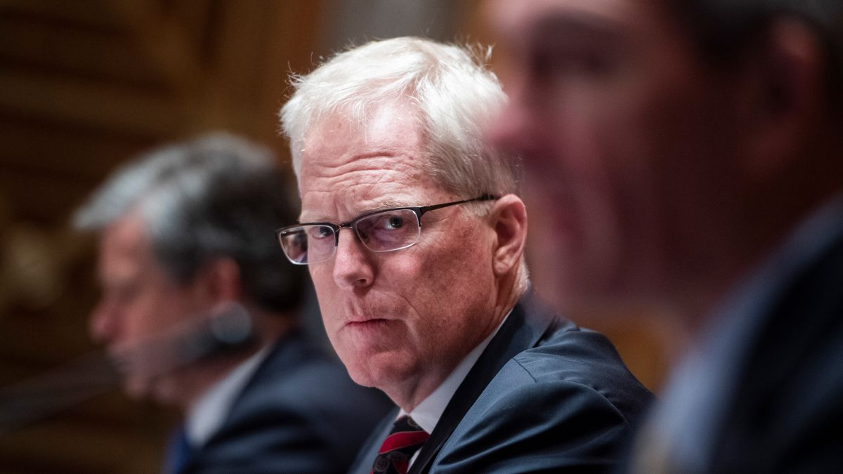 刚刚获得特朗普总统任命的美国代理防长克里斯托弗·米勒致信全体美军