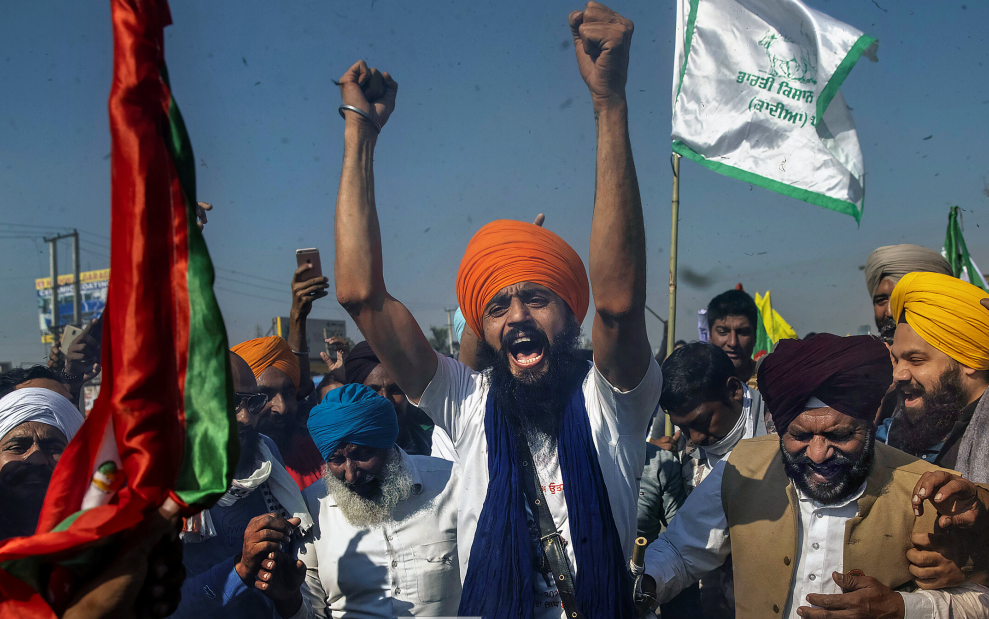 印度数千人不戴口罩举行抗议印专家将出现超级传播