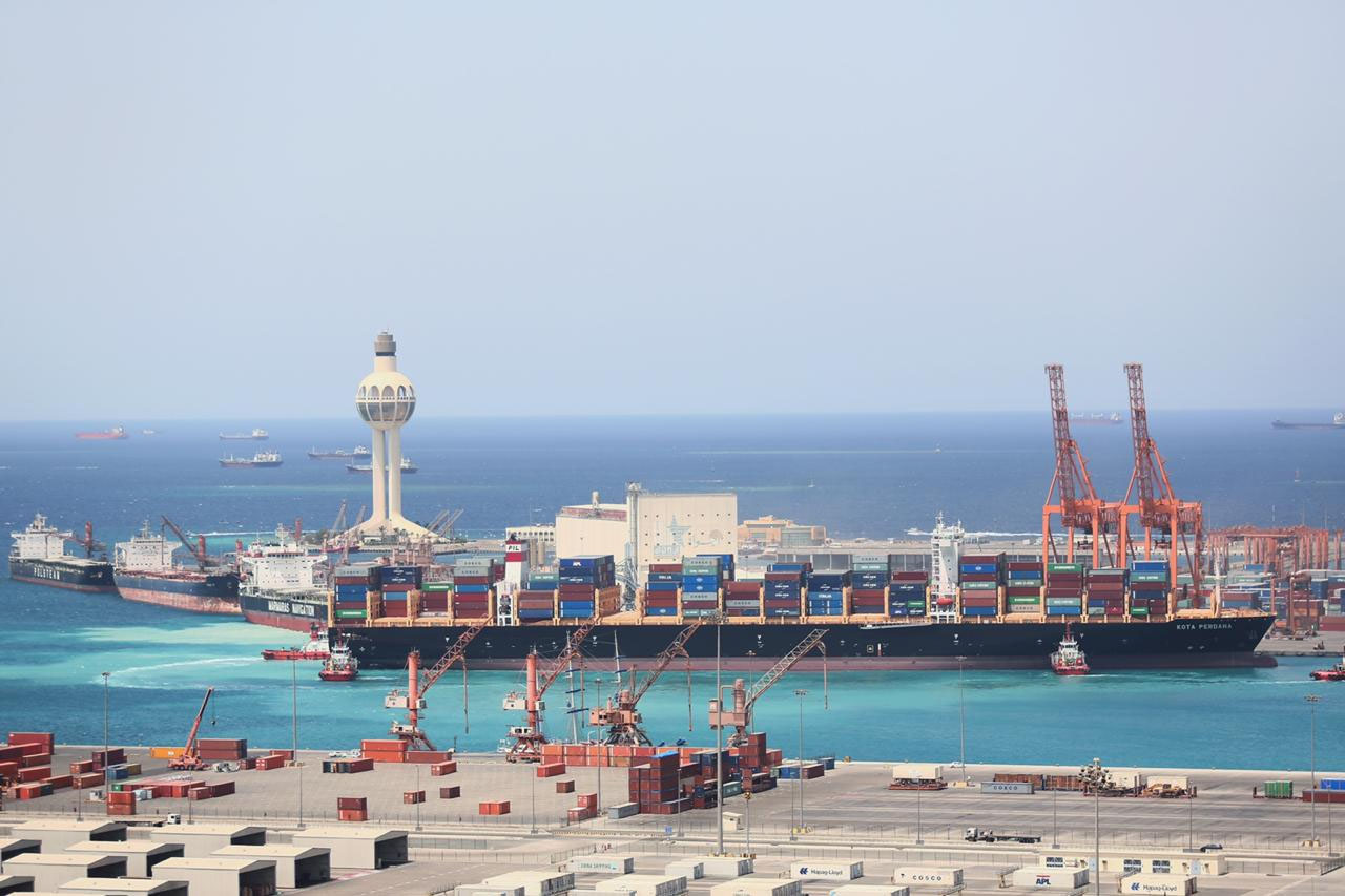 沙特西部吉达港口一油轮发生爆炸 暂无人员伤亡