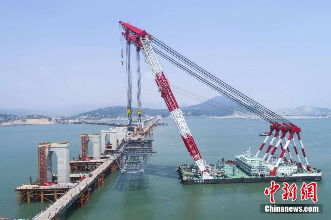 建桥禁区中的中国奇迹!世界最长公铁跨海大桥建成通车