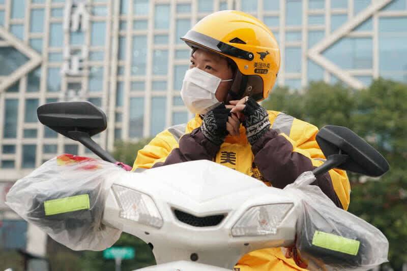 1.2万00后学生兼职送外卖,背后是新课题