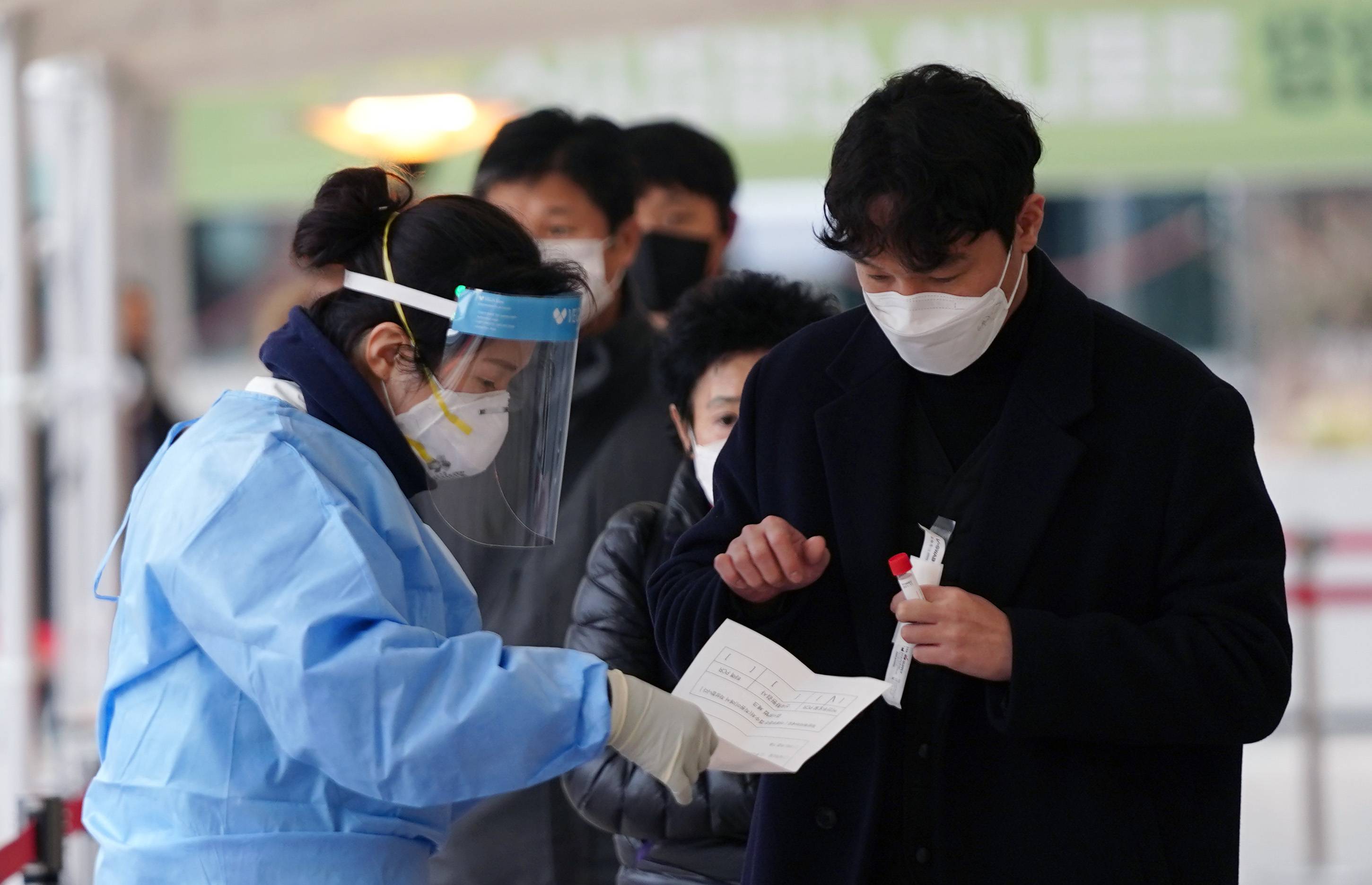 韩国新增新冠确诊病例389例为过去54天来最低